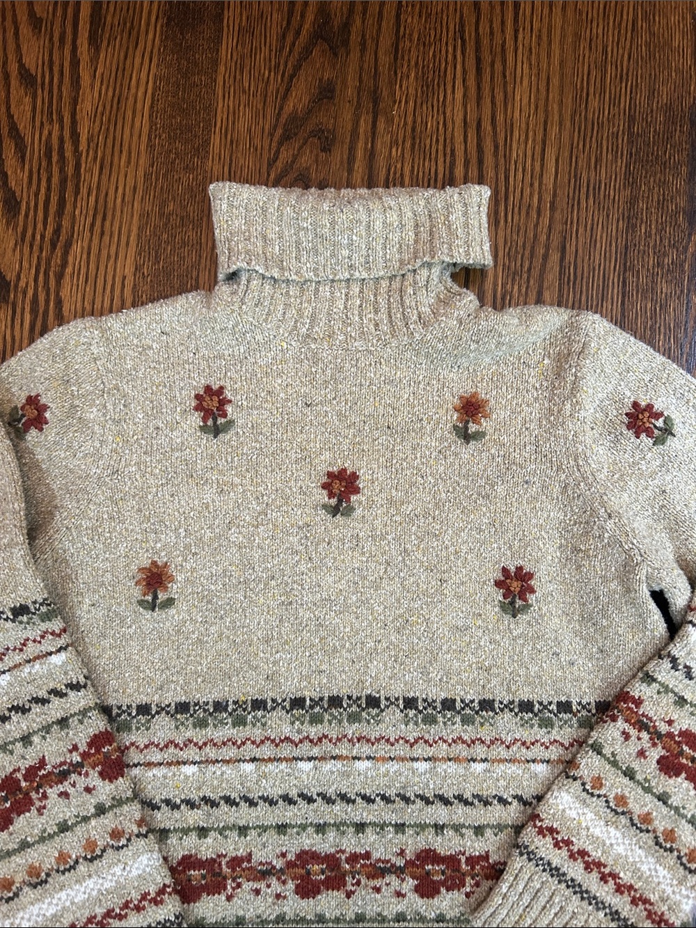 Vintage Floral Knit Turtleneck Sweater - Picture 2 of 8